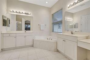 Primary bathroom before renovation